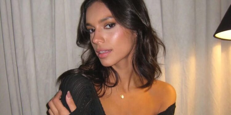 Alane Dias reage a críticas sobre seu corpo após foto e dá resposta certeira Alane Dias rebate comentário sobre seu corpo: “Ainda tem gente achando que pode tudo” (Foto: Reprodução/ Instagram)