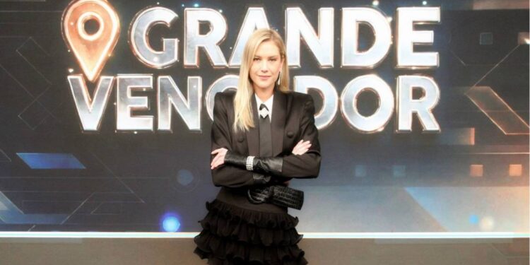 Gianne Albertoni fala sobre volta à TV em novo game show na RedeTV!