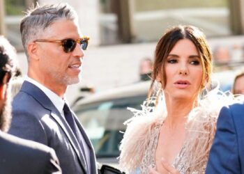 Sandra Bullock abre o jogo sobre como os filhos lidaram com o diagnóstico de ELA de seu parceiro, Bryan Randall Sandra Bullock quebra o silêncio sobre morte do companheiro após três anos e relembra fase "traumática" (Foto: Getty)