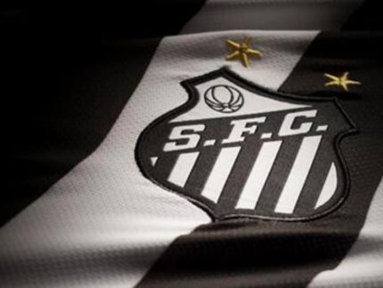 Santos quita dívida com ajuda de empresa de Neymar e volta a poder contratar