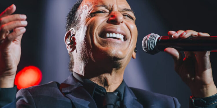 Advogada relata confusão após show de Jon Secada: “Falta de respeito”