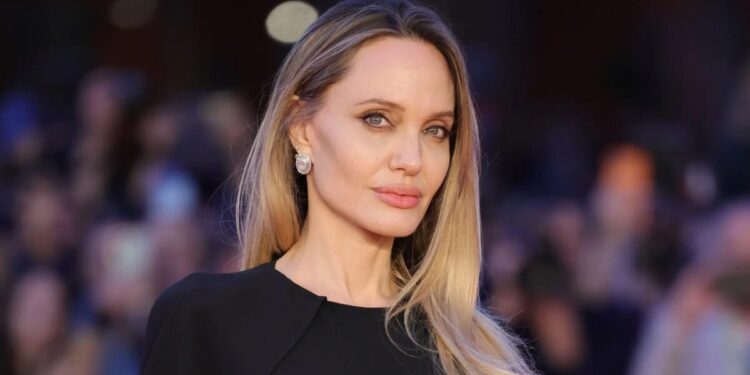 Angelina Jolie estaria aberta a novo amor, mas impõe condições, diz fonte; saiba quais Foto: Getty