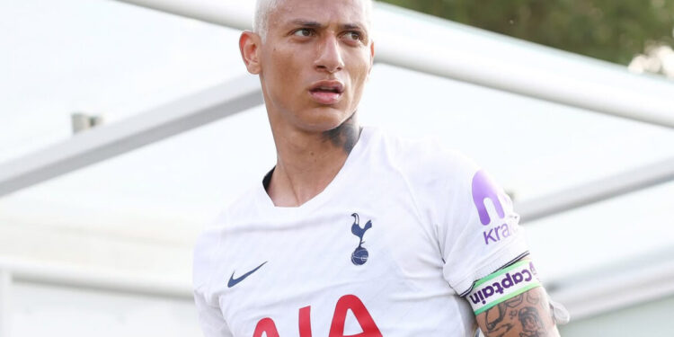 Após desabafo, Richarlison recebe apoio de fãs: "Coração mais puro”