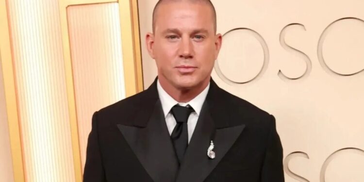 Channing Tatum é alvo de teoria sobre conta fake que comenta posts de Zoë Kravitz, Harry Styles e Jenna Dewan Channing Tatum vira alvo de teoria sobre suposta conta fake que comenta posts de Zoë Kravitz e Jenna Dewan (Foto: Getty)