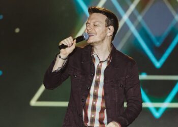"Esforço enorme", diz Michel Teló após show com pouco público viralizar