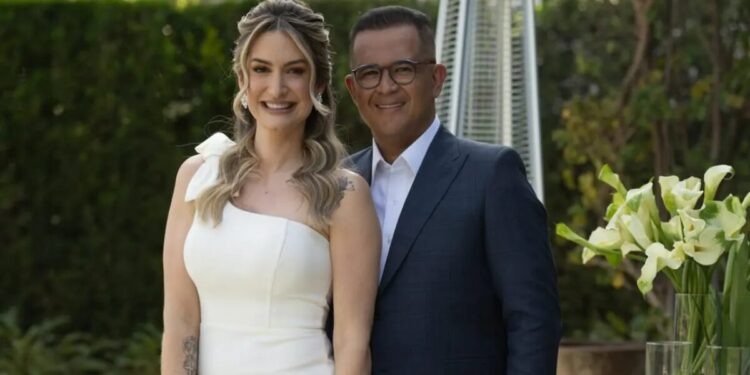 Esposa de empresário que estava em helicóptero desaparecido em SC se pronuncia e faz apelo Esposa de empresário que estava em helicóptero desaparecido em SC se pronuncia e faz apelo