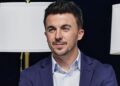 Ex-astro mirim Frankie Muniz preocupa fãs ao desabafar sobre fase difícil após divórcio; ex-esposa faz post enigmático Frankie Muniz desabafa sobre fase difícil após divórcio: “Cheguei ao fundo do poço” (Foto: Getty)
