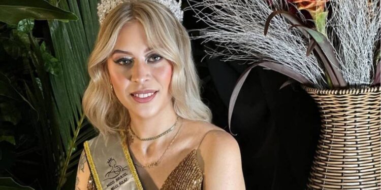 Ex-Miss morre aos 42 anos e filho revela último desejo no hospital