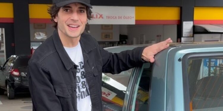 Fiuk vende terceiro carro e promete entregar pessoalmente: "Saudade"