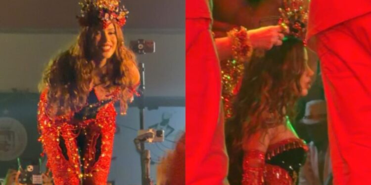 Grande Rio: assista ao momento da coroação de Anitta como rainha de bateria