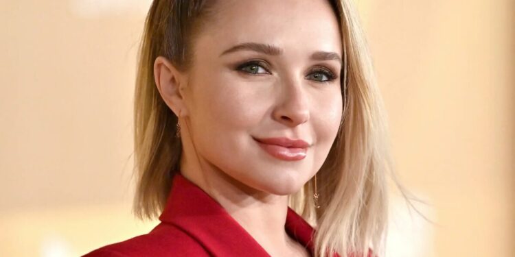 Hayden Panettiere: Causa da morte da atriz é revelada Hayden Panettiere: Causa da morte da atriz é revelada