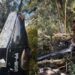 Imagens mostram operação após queda de helicóptero que levava Rick e Bruno