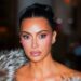 Kim Kardashian recebe indenização simbólica por assalto de joias milionário em Paris; saiba o valor Kim Kardashian recebe indenização simbólica por assalto de joias milionário em Paris; saiba o valor