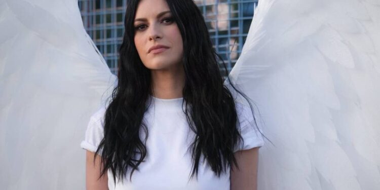 Laura Pausini terá navio temático no Brasil em janeiro de 2027