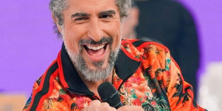 Marcos Mion reage após ser citado por vilã em Quem Ama Cuida: "Chocante"