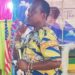 Pastor viraliza na web ao pregar usando saltos altos e divide opiniões