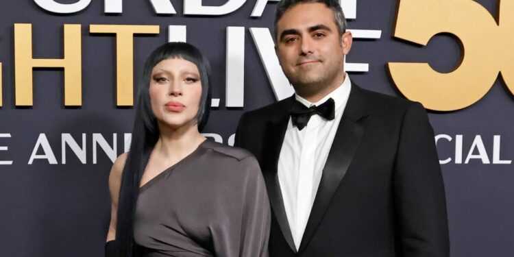 Site revela nome e detalhes do nascimento da 1ª filha de Lady Gaga e Michael Polansky Site revela nome e detalhes do nascimento da 1ª filha de Lady Gaga e Michael Polansky